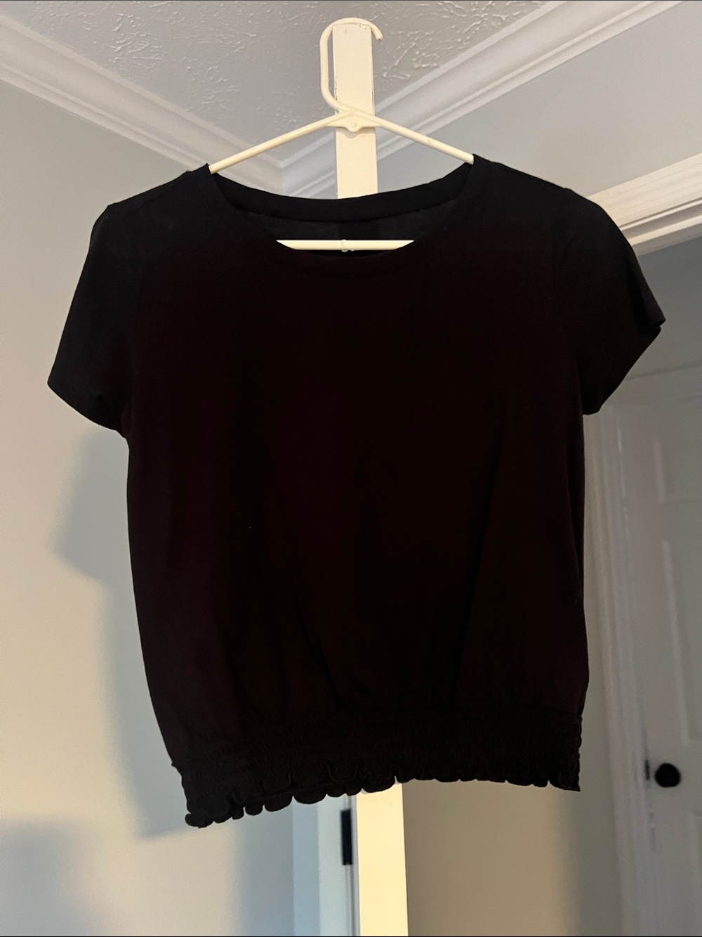 SO Women’s Black Short Sleeve Knit Top